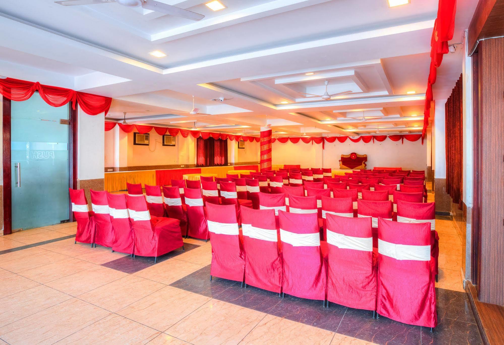Treebo Shivam Inn Near Singapore Mall Lucknow Ngoại thất bức ảnh
