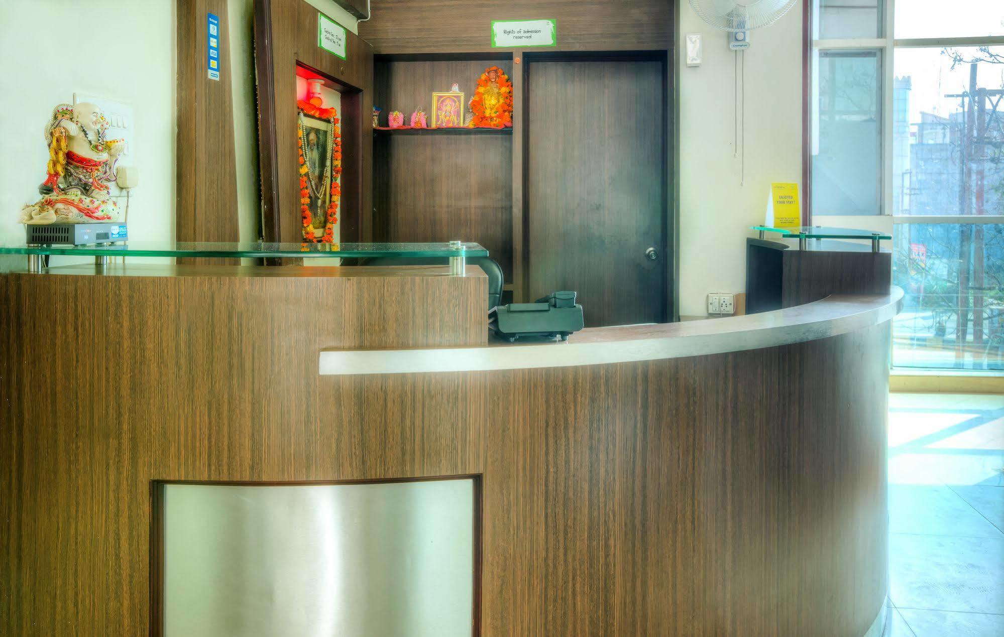 Treebo Shivam Inn Near Singapore Mall Lucknow Ngoại thất bức ảnh